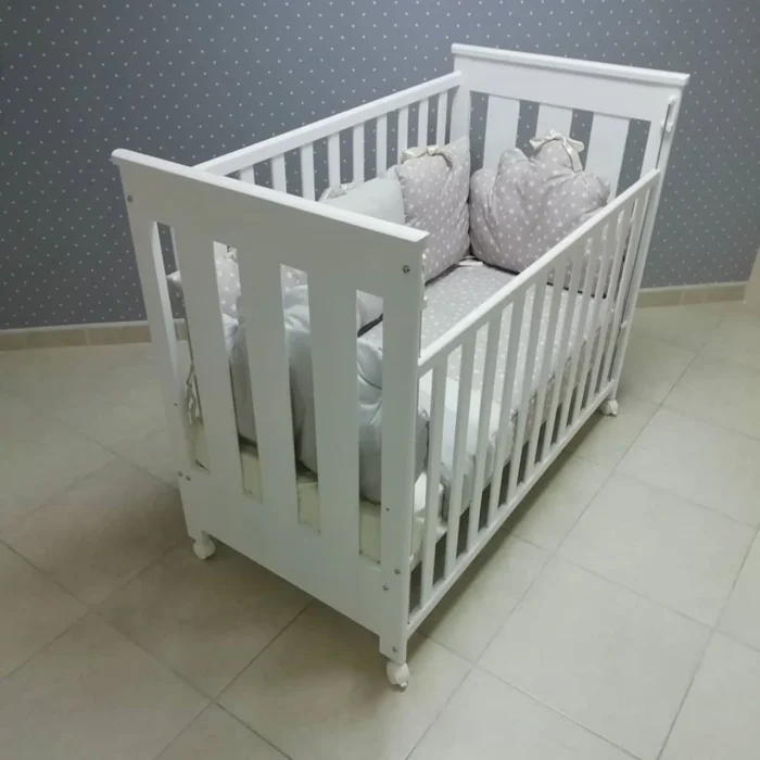 Krevetac za bebe Holly beli - dečiji krevetac od drveta - Image 1